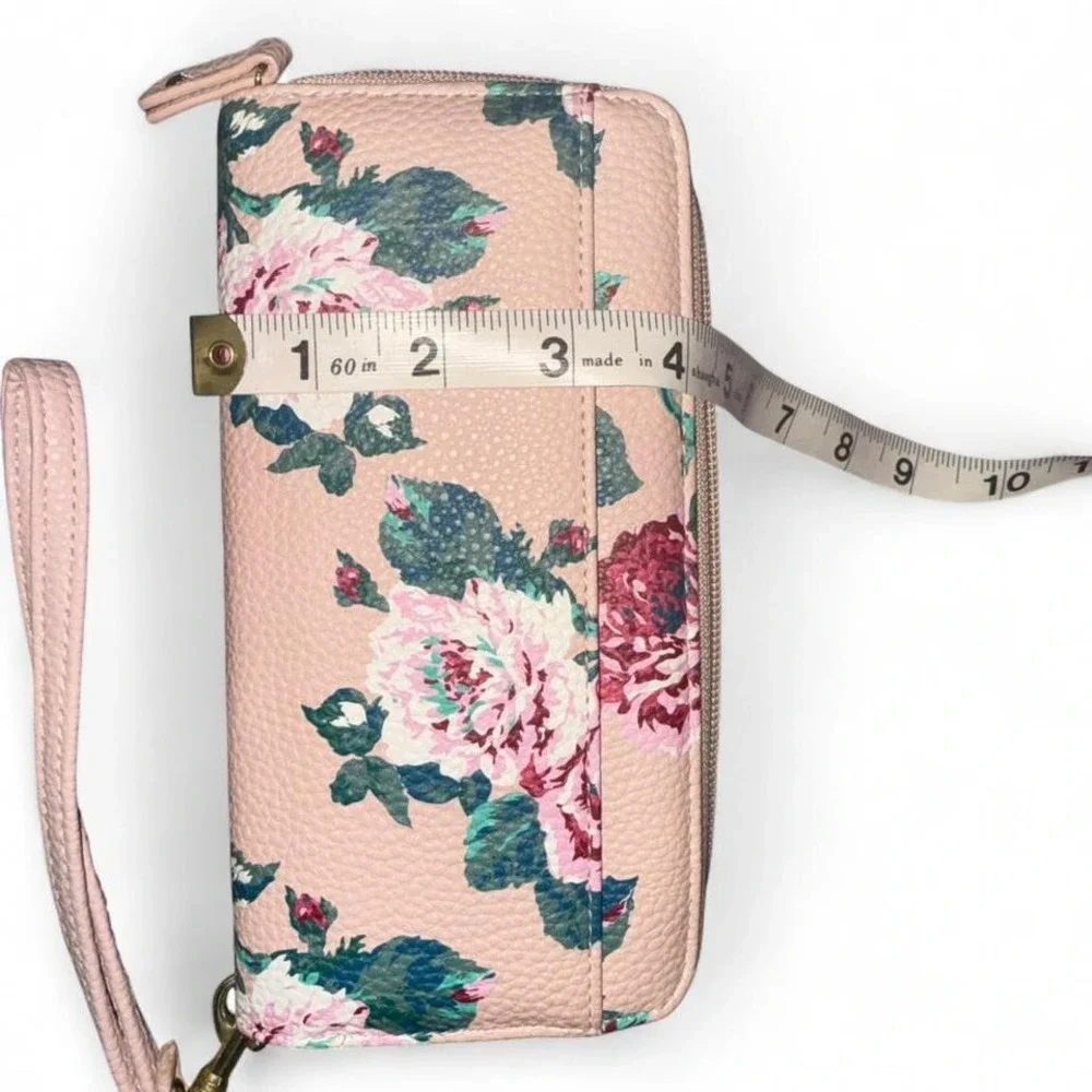 STONE MOUNTAIN PINK FLORAL LEATHER WALLET WRISTLET STRAP‎ NWOT